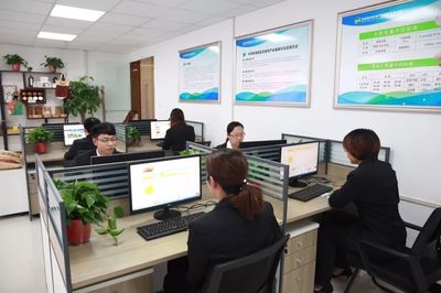 立足開封，服務河南 P2C產業電商運營中心啟動，以網絡技術服務推動產業再創新再發展